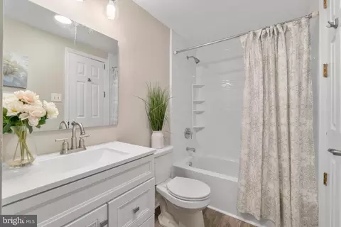 Bath - 3339 Garrison Cir, Abingdon, MD 21009 photo 1 of 1