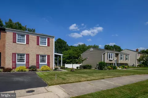 677 Towne Ctr, Joppa, MD 21085 photo 2