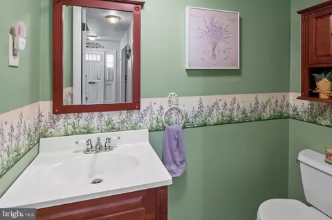 677 Towne Ctr, Joppa, MD 21085 photo 23