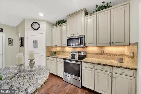 Kitchen - 369 Tufton Cir, Fallston, MD 21047 photo 2 of 3