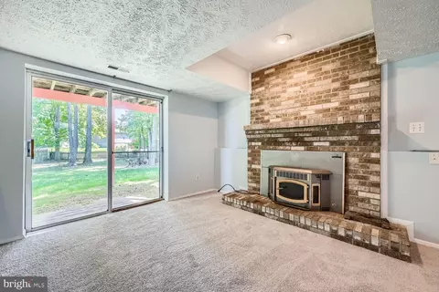 607 Haven Pl, Edgewood, MD 21040