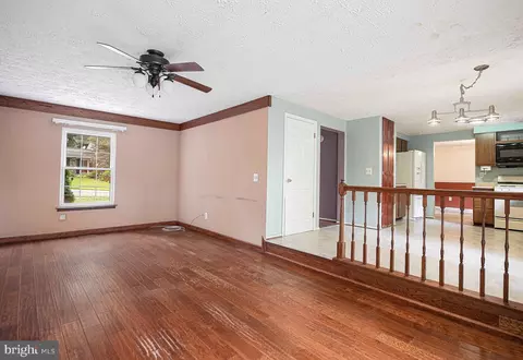 Living - 2734 Parallel Path, Abingdon, MD 21009 photo 5 of 7