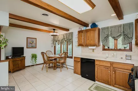 Kitchen - 1321 Murgatroyd Rd, Fallston, MD 21047 photo 5 of 6