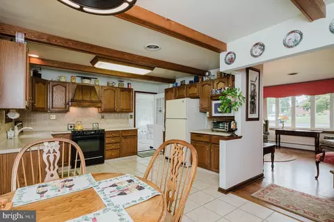 Kitchen - 1321 Murgatroyd Rd, Fallston, MD 21047 photo 6 of 6