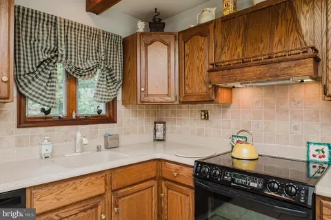 Kitchen - 1321 Murgatroyd Rd, Fallston, MD 21047 photo 3 of 6