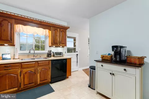 Kitchen - 809 Old Joppa Rd, Joppa, MD 21085 photo 4 of 4
