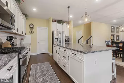 Entry Way - 2038 Margrave Ave, Fallston, MD 21047 photo 3 of 15