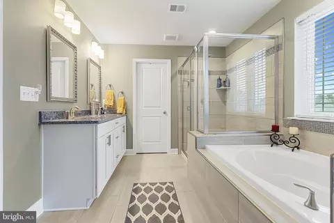 Entry Way - 2038 Margrave Ave, Fallston, MD 21047 photo 12 of 15