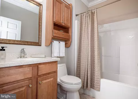 Bath - 320 Millwright Cir, Abingdon, MD 21009 photo 3 of 4