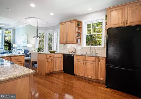 Kitchen - 320 Millwright Cir, Abingdon, MD 21009 photo 2 of 4