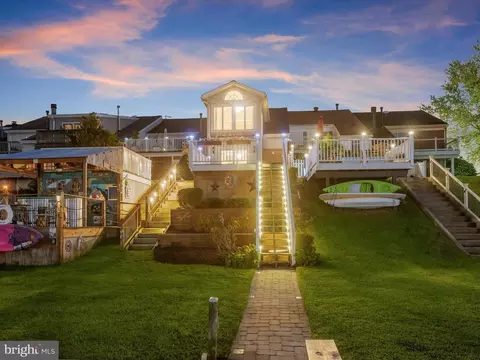 3 G Neptune Dr, Joppa, MD 21085