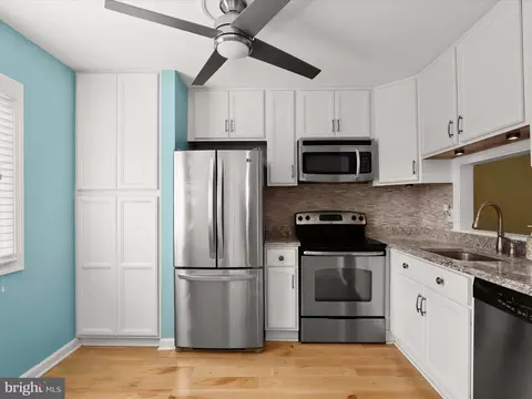 Kitchen - 3 G Neptune Dr, Joppa, MD 21085 photo 2 of 5