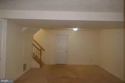Living - 552 Macintosh Cir, Joppa, MD 21085 photo 4 of 4