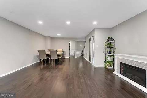Living - 1014 Agate Dr, Edgewood, MD 21040 photo 5 of 6
