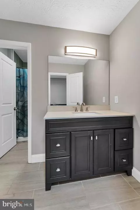 Bath - 1014 Agate Dr, Edgewood, MD 21040 photo 2 of 4