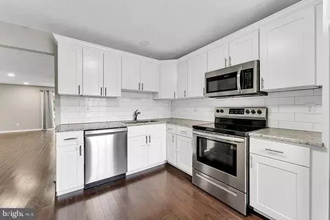 Kitchen - 1014 Agate Dr, Edgewood, MD 21040 photo 2 of 5