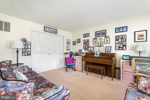 406 Sugarberry Ct, Edgewood, MD 21040 photo 9
