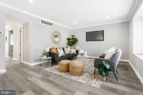 1424 Harford Square Dr, Edgewood, MD 21040