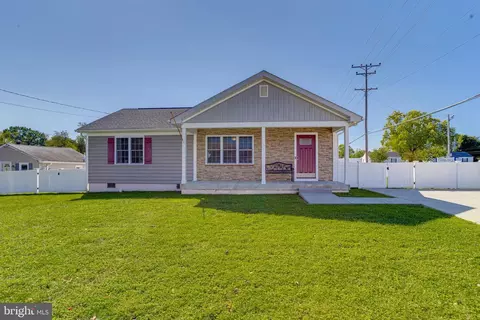 6 Grove St, Aberdeen, MD 21001