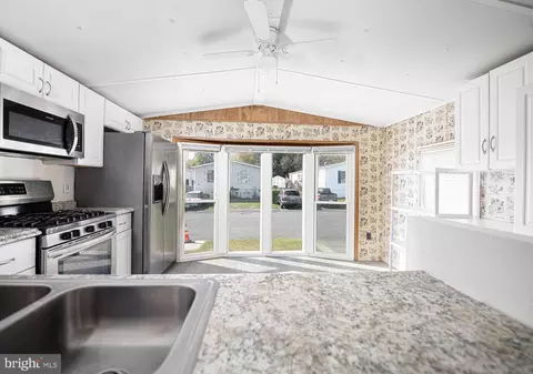 1911 Chipper Dr, Edgewood, MD 21040 photo 9