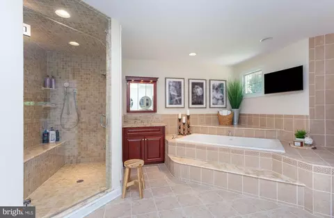 Bath - 1606 Angleside Rd, Fallston, MD 21047 photo 1 of 2