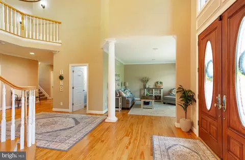 Entry Way - 1606 Angleside Rd, Fallston, MD 21047 photo 5 of 7