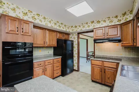 Kitchen - 2602 Greene Ln, Fallston, MD 21047 photo 2 of 3