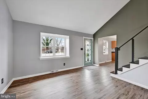 Living - 3034 Sounding Dr, Edgewood, MD 21040 photo 1 of 4