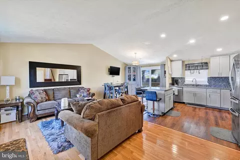 701 Rainbow Ct, Edgewood, MD 21040 photo 4