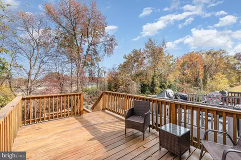 Exterior - 1347 E Spring Meadow Ct, Edgewood, MD 21040 photo 4 of 7