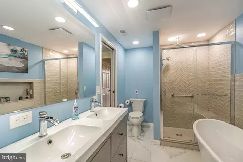 Bath - 1347 E Spring Meadow Ct, Edgewood, MD 21040 photo 2 of 4