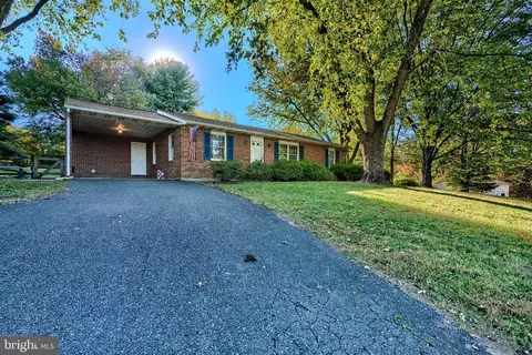 1604 Thornwood Ct, Fallston, MD 21047