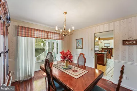 Dining - 3012 Cascade Dr, Abingdon, MD 21009 photo 2 of 4