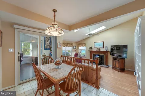 Dining - 3012 Cascade Dr, Abingdon, MD 21009 photo 4 of 4