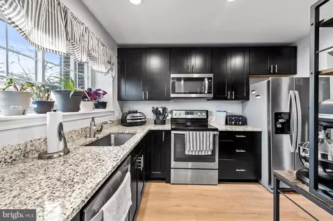 Kitchen - 121 Kipling Ct, Abingdon, MD 21009 photo 2 of 3