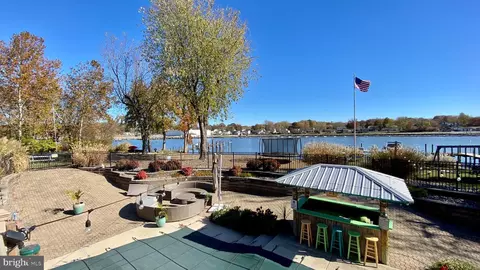 View/Area - 417 Shore Dr, Joppa, MD 21085 photo 1 of 10