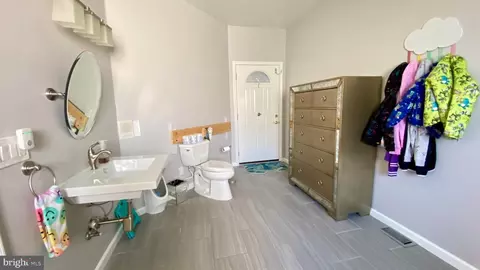 Entry Way - 417 Shore Dr, Joppa, MD 21085 photo 11 of 11