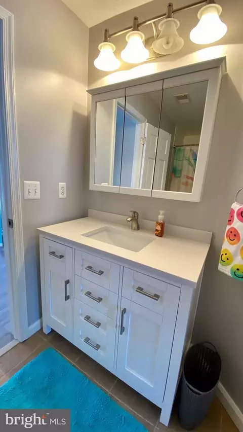 Bath - 417 Shore Dr, Joppa, MD 21085 photo 4 of 7