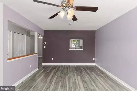 Living - 1233 Griffith Pl, Belcamp, MD 21017 photo 2 of 4
