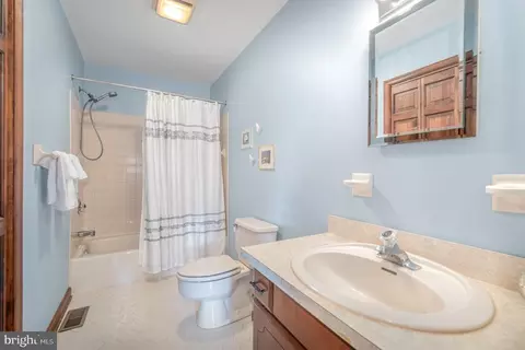 Bath - 1108 Janice Ct, Joppa, MD 21085 photo 5 of 5