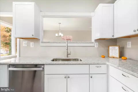 Kitchen - 3729 Sewell Rd, Abingdon, MD 21009 photo 4 of 4