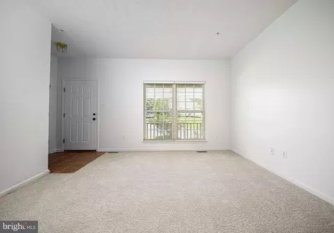 Living - 2935 Raking Leaf Dr, Abingdon, MD 21009 photo 3 of 4