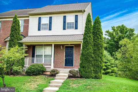 2935 Raking Leaf Dr, Abingdon, MD 21009