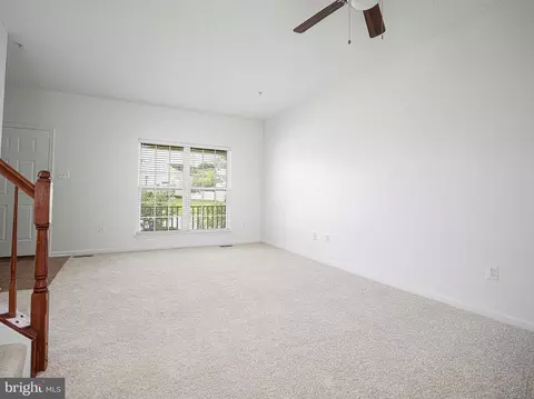 Living - 2935 Raking Leaf Dr, Abingdon, MD 21009 photo 2 of 4