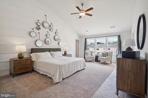 716 Aldora Dr, Aberdeen, MD 21001