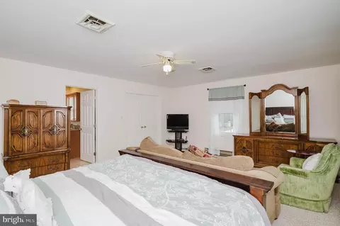 Bedroom - 1303 Mill Creek Rd, Fallston, MD 21047 photo 3 of 11