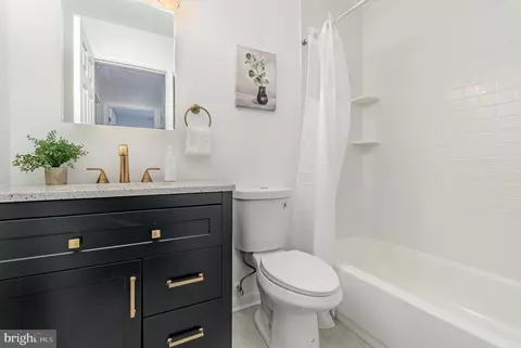 Bath - 1709 Abelia Rd, Fallston, MD 21047 photo 2 of 4