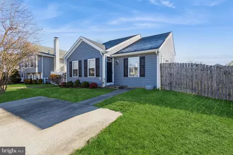 889 Avon Dr, Aberdeen, MD 21001
