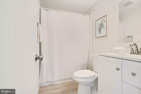 Bath - 600 Shore Dr, Joppa, MD 21085 photo 8 of 8