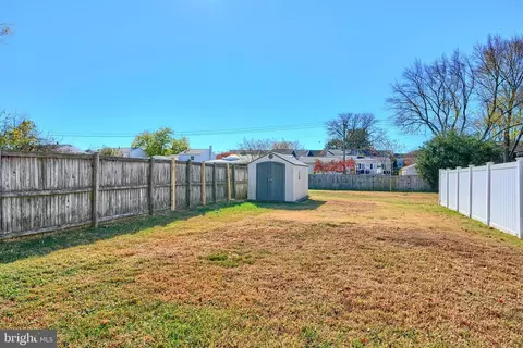 Exterior - 600 Shore Dr, Joppa, MD 21085 photo 4 of 4